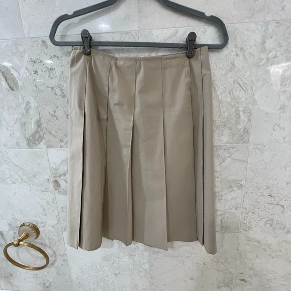 PRADA {40} Skirt Khaki Wrap Pleated Knee-Length - Picture 3 of 5